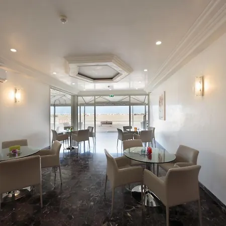Riviera 3*