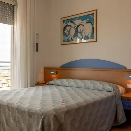 Riviera 3*