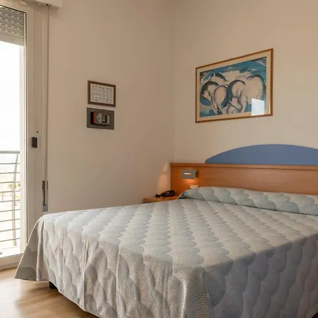 Riviera 3*