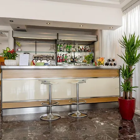 Hotel Riviera 3*