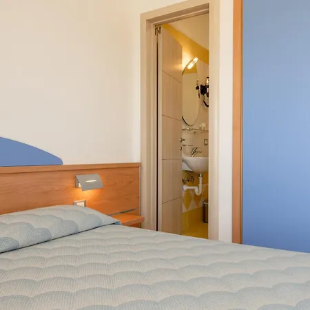 Riviera 3*